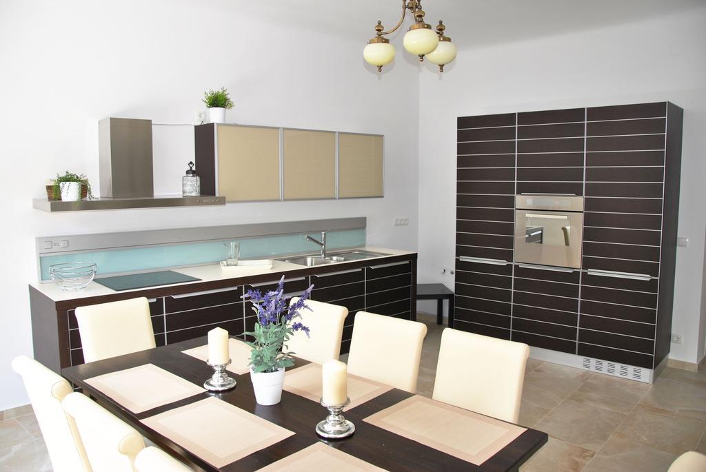 Schoenbrunn Park Apartement Вена Номер фото